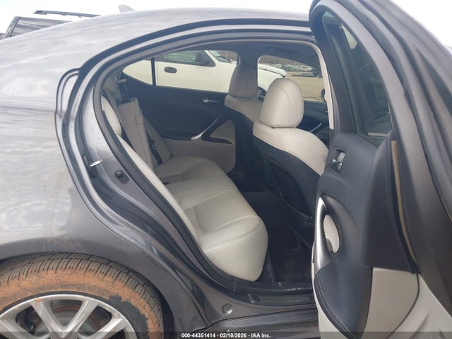 44351414 :رقم المزاد ، JTHCF5C2XC5058970 vin ، 2012 Lexus Is 250 مزاد بيع
