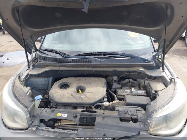KIA SOUL + 2014 KNDJP3A58E7053961 Image 10