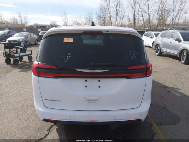 Chrysler Pacifica Touring L 2023 2C4RC1BG0PR520505 Image 17