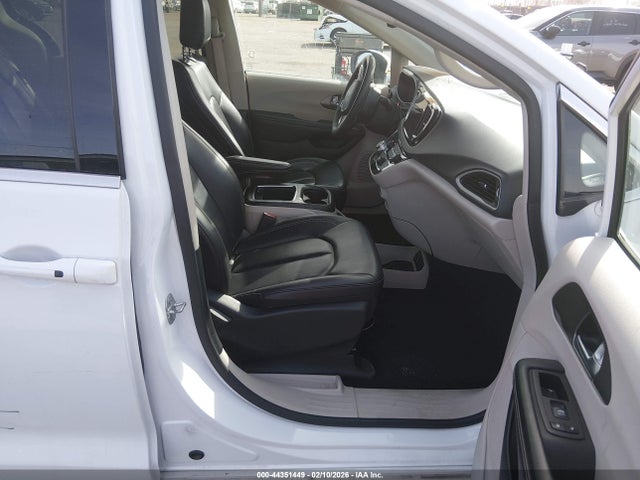 2023 CHRYSLER PACIFICA 2C4RC1BG0PR520505 Photo 4