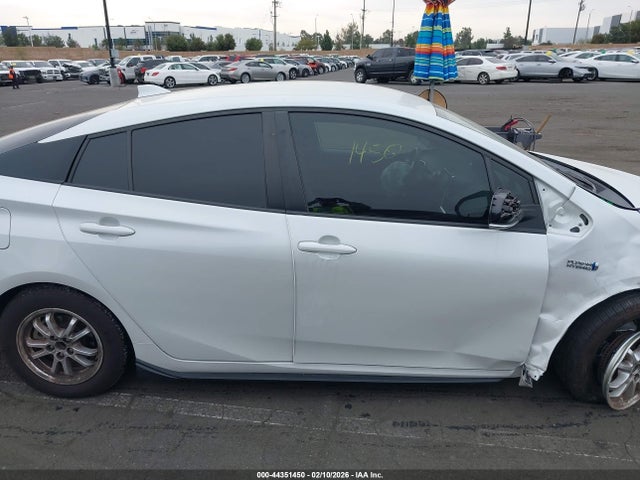 JTDKAMFP9N3212483 Toyota Prius Prime Xle