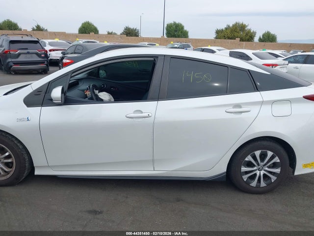 JTDKAMFP9N3212483 Toyota Prius Prime Xle