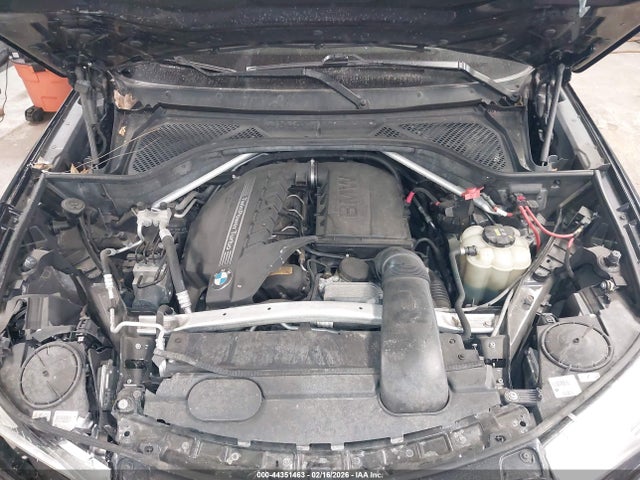 2016 BMW X5 5UXKR0C59G0S91063 Photo 9