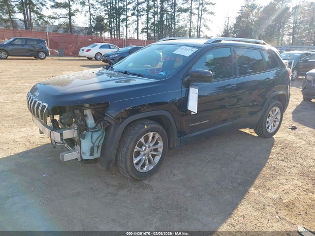 1C4PJLCB0LD586450 Jeep Cherokee Latitude Fwd