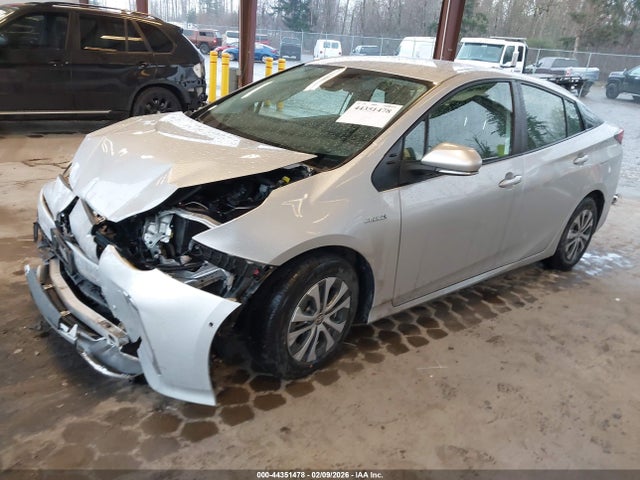 JTDL9MFU4M3025802 Toyota Prius Le Awd-e