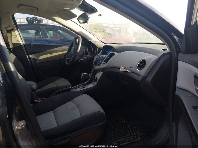 2016 CHEVROLET CRUZE LIMITED 1G1PC5SH4G7162911 Photo 4