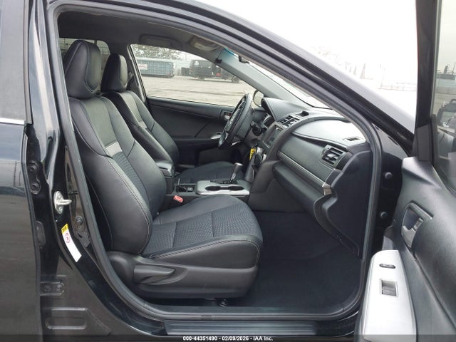 4T1BF1FKXEU412895 Toyota CAMRY SE