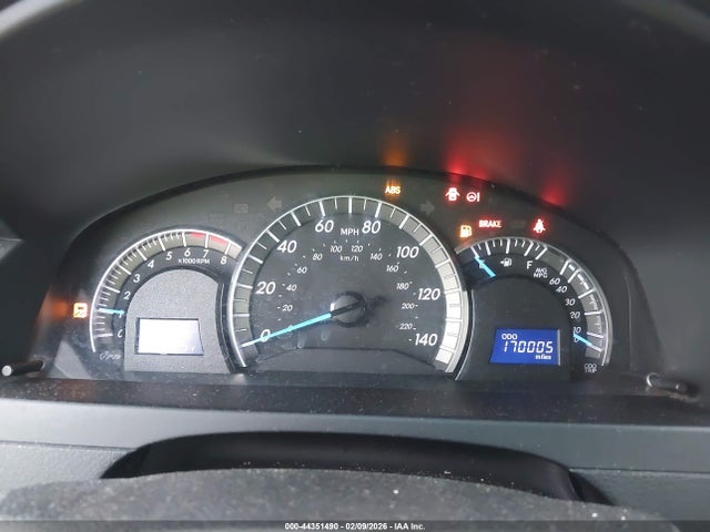 4T1BF1FKXEU412895 Toyota CAMRY SE