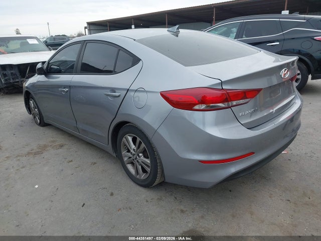 5NPD84LF0HH025626 Hyundai ELANTRA SE