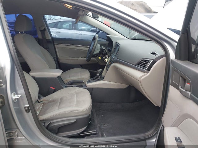 5NPD84LF0HH025626 Hyundai ELANTRA SE
