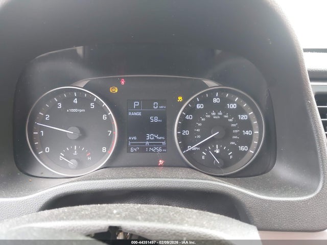 5NPD84LF0HH025626 Hyundai ELANTRA SE