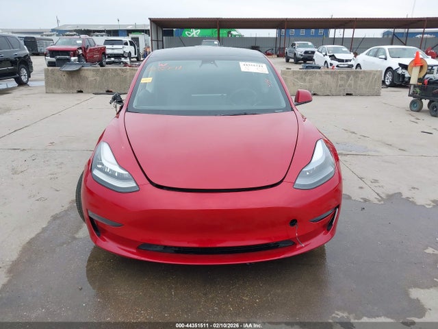 44351511 :رقم المزاد ، 5YJ3E1EB9NF258735 vin ، 2022 Tesla Model 3 Long Range Dual Motor All-wheel Drive مزاد بيع
