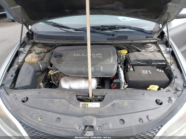 Aukcja sprzedaży 2015 Chrysler 200 C, vin: 1C3CCCCB0FN576142, numer aukcji: 44351512