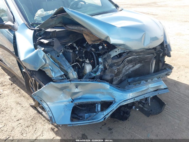2HKRM3H42GH556831 Honda CR-V SE