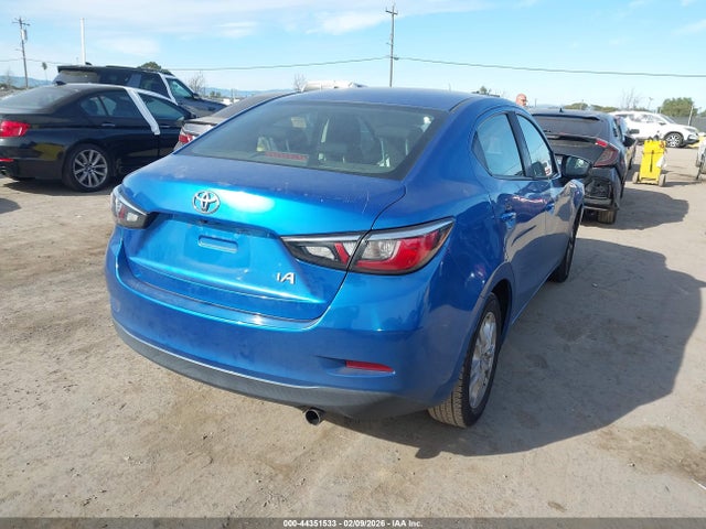 3MYDLBYV4JY300265 Toyota YARIS IA