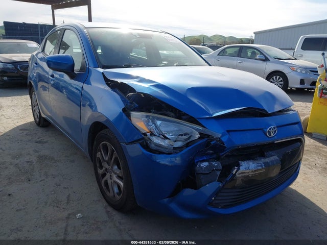 3MYDLBYV4JY300265 Toyota YARIS IA