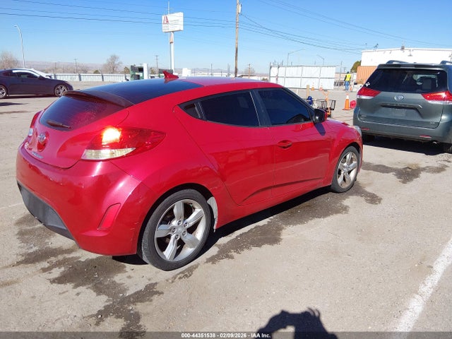 KMHTC6AD7EU188469 Hyundai Veloster Base W/gray