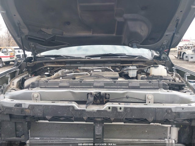 1GT4UUEY6SF237362 GMC Sierra 3500hd 4wd Standard Bed Slt