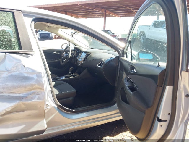 2017 CHEVROLET CRUZE 1G1BE5SM9H7168156 Photo 4
