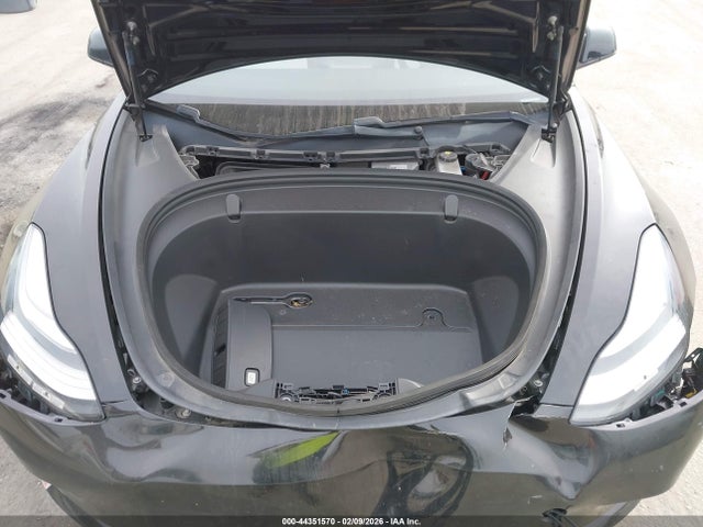 2019 TESLA MODEL 3 5YJ3E1EA8KF402648 Photo 9
