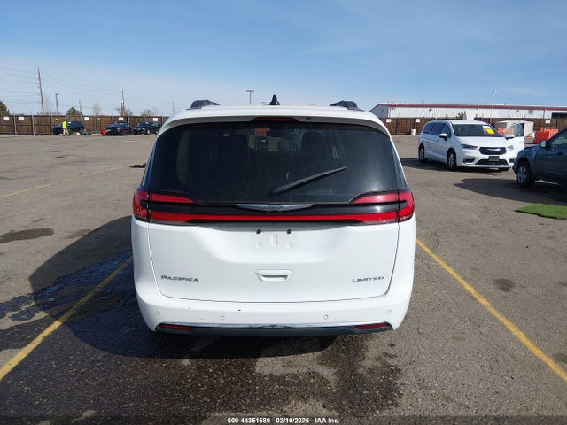 Chrysler Pacifica Limited 2023 2C4RC1GG7PR530876 Image 16