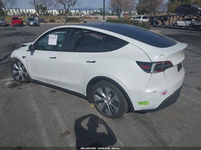 2023 TESLA MODEL Y 7SAYGAEEXPF742736 Photo 2