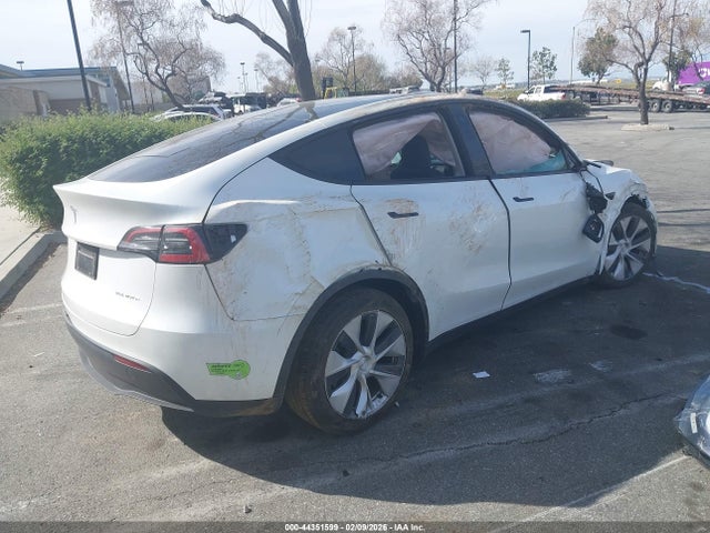 2023 TESLA MODEL Y 7SAYGAEEXPF742736 Photo 3