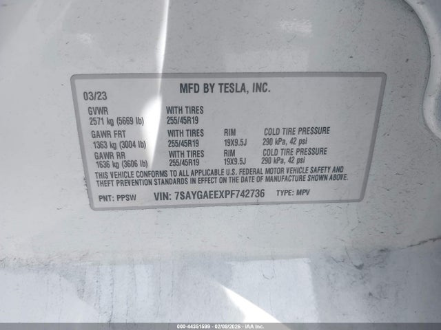 2023 TESLA MODEL Y 7SAYGAEEXPF742736 Photo 8