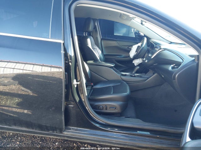1G1ZE5ST7HF165851 Chevrolet MALIBU 1LT