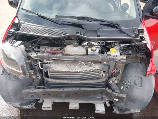 WMEFJ5DA4GK068941 Smart Fortwo Passion