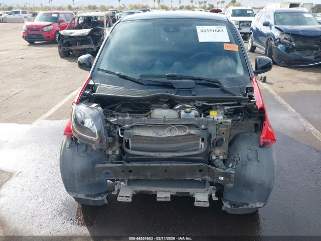 WMEFJ5DA4GK068941 Smart Fortwo Passion