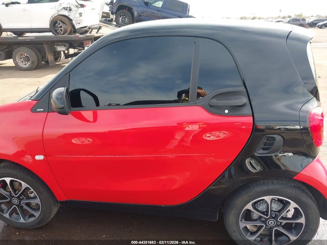 WMEFJ5DA4GK068941 Smart Fortwo Passion