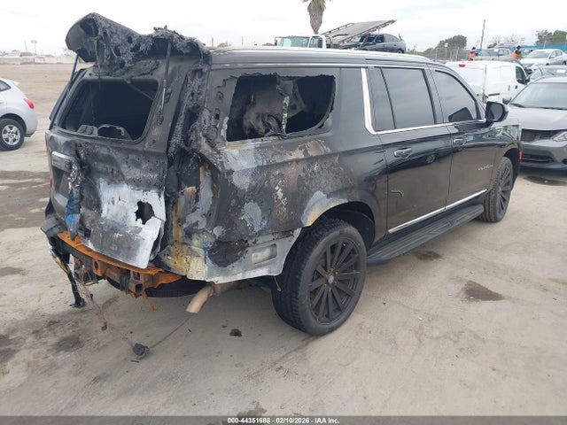 2021 GMC YUKON XL 1GKS1GKD0MR236894 Photo 3
