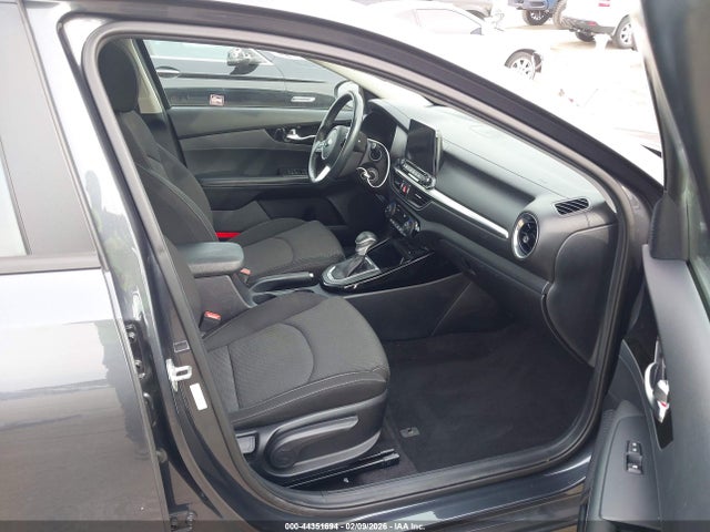 2019 KIA FORTE 3KPF34AD1KE022139 Photo 4