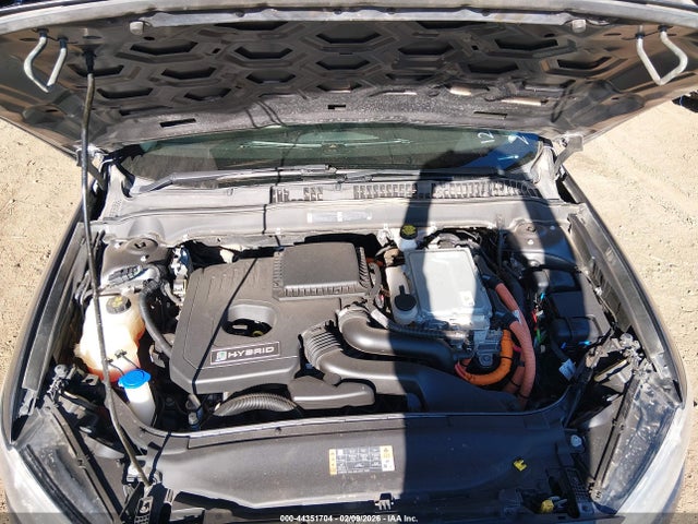 3FA6P0UU7JR279120 Ford Fusion Hybrid S