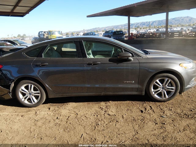 3FA6P0UU7JR279120 Ford Fusion Hybrid S
