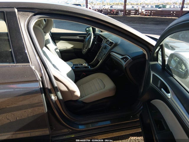 3FA6P0UU7JR279120 Ford Fusion Hybrid S