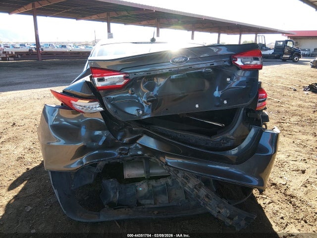 3FA6P0UU7JR279120 Ford Fusion Hybrid S