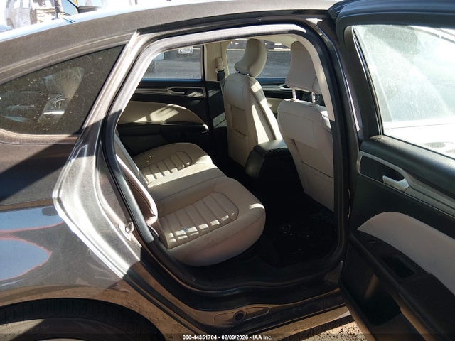 3FA6P0UU7JR279120 Ford Fusion Hybrid S