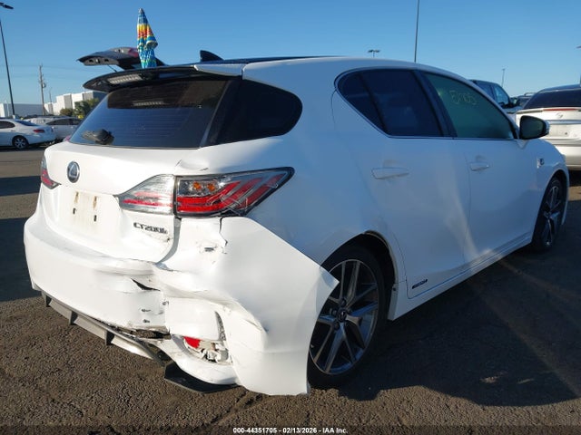 JTHKD5BH7E2196638 Lexus CT 200H