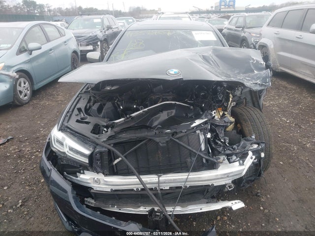 2021 Bmw M550i Xdrive მანქანა იყიდება აუქციონზე, vin: WBA13BK09MCF03910, აუქციონის ნომერი: 44351707