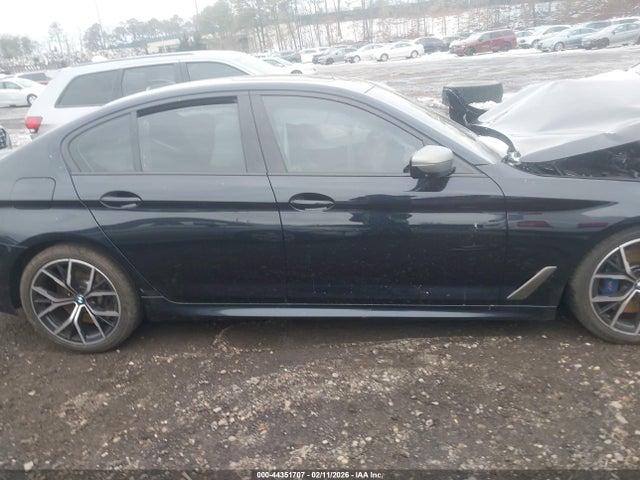2021 Bmw M550i Xdrive მანქანა იყიდება აუქციონზე, vin: WBA13BK09MCF03910, აუქციონის ნომერი: 44351707