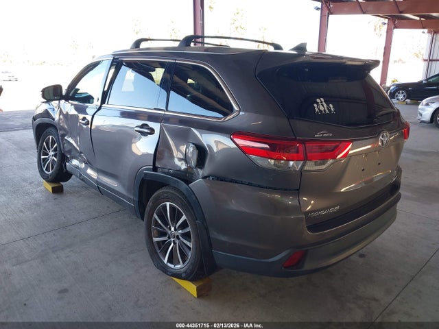 5TDJZRFH6HS510762 Toyota Highlander Xle