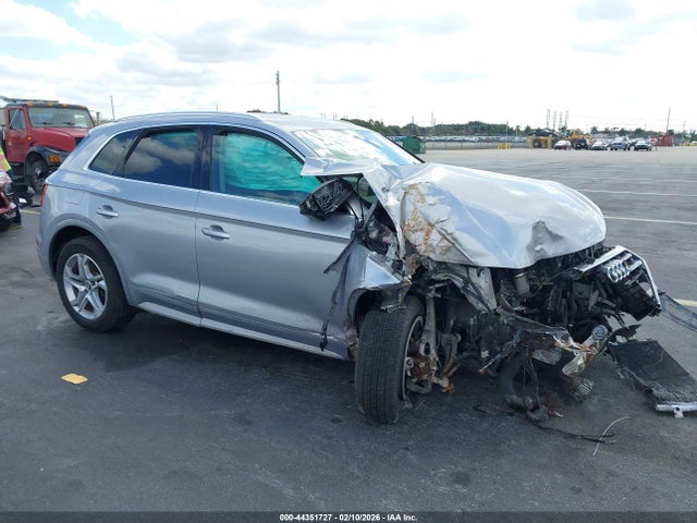 2019 AUDI Q5 WA1ANAFY2K2115385 Photo 0