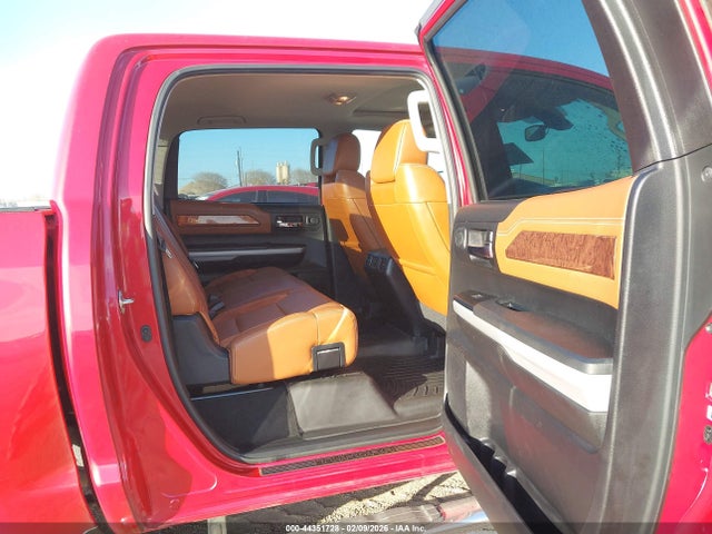 5TFAY5F10KX780201 Toyota Tundra 1794 5.7l V8