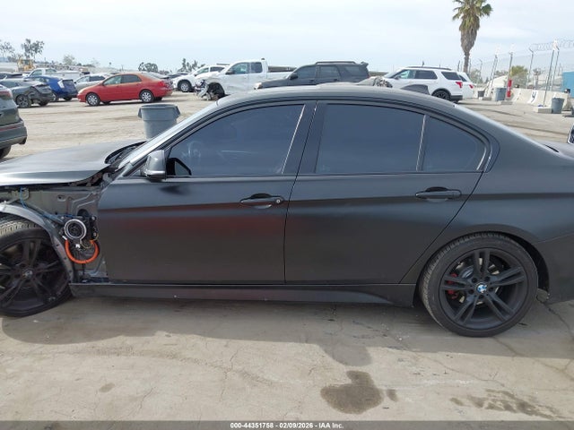 BMW 330e Iperformance 2018 WBA8E1C58JA180399 Image 15