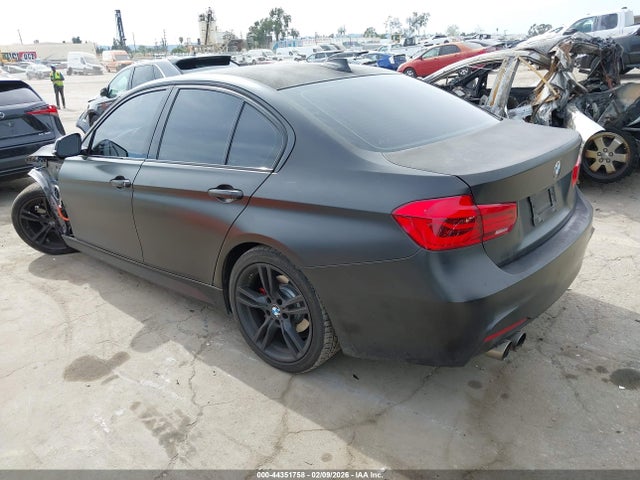 2018 BMW 330E WBA8E1C58JA180399 Photo 2