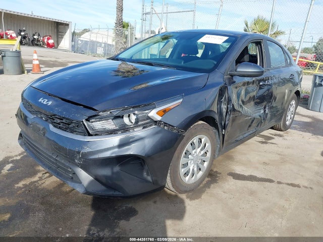 KIA FORTE FE 2022 3KPF24AD3NE483902 Image 2