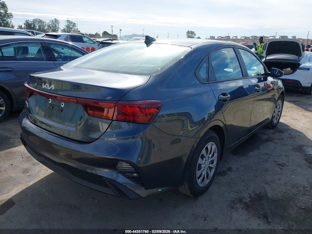 KIA FORTE FE 2022 3KPF24AD3NE483902 Image 4