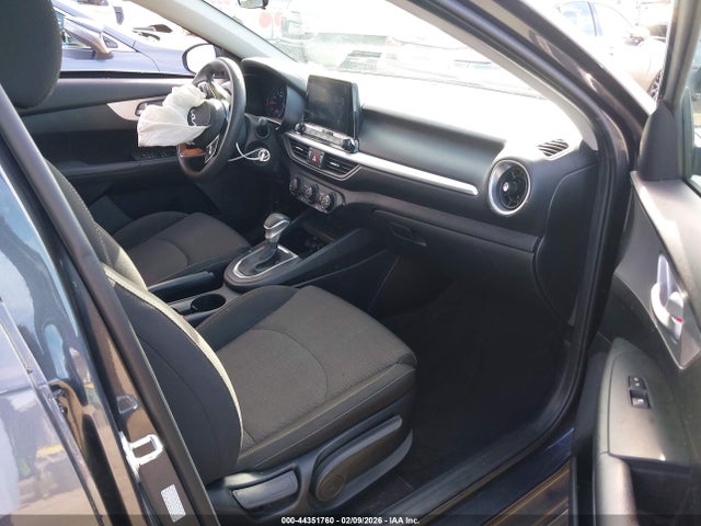 KIA FORTE FE 2022 3KPF24AD3NE483902 Image 5